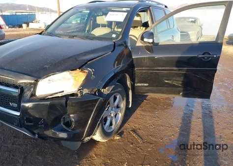 2011 Toyota Rav4 Limited V6 z USA, uszkodzony, nr VIN 2T3DK4DV7BW045623